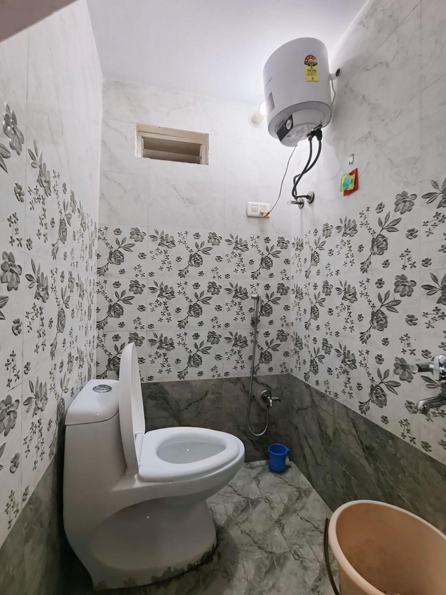 Shree Trilokeshwar Guesthouse اوجاين المظهر الخارجي الصورة